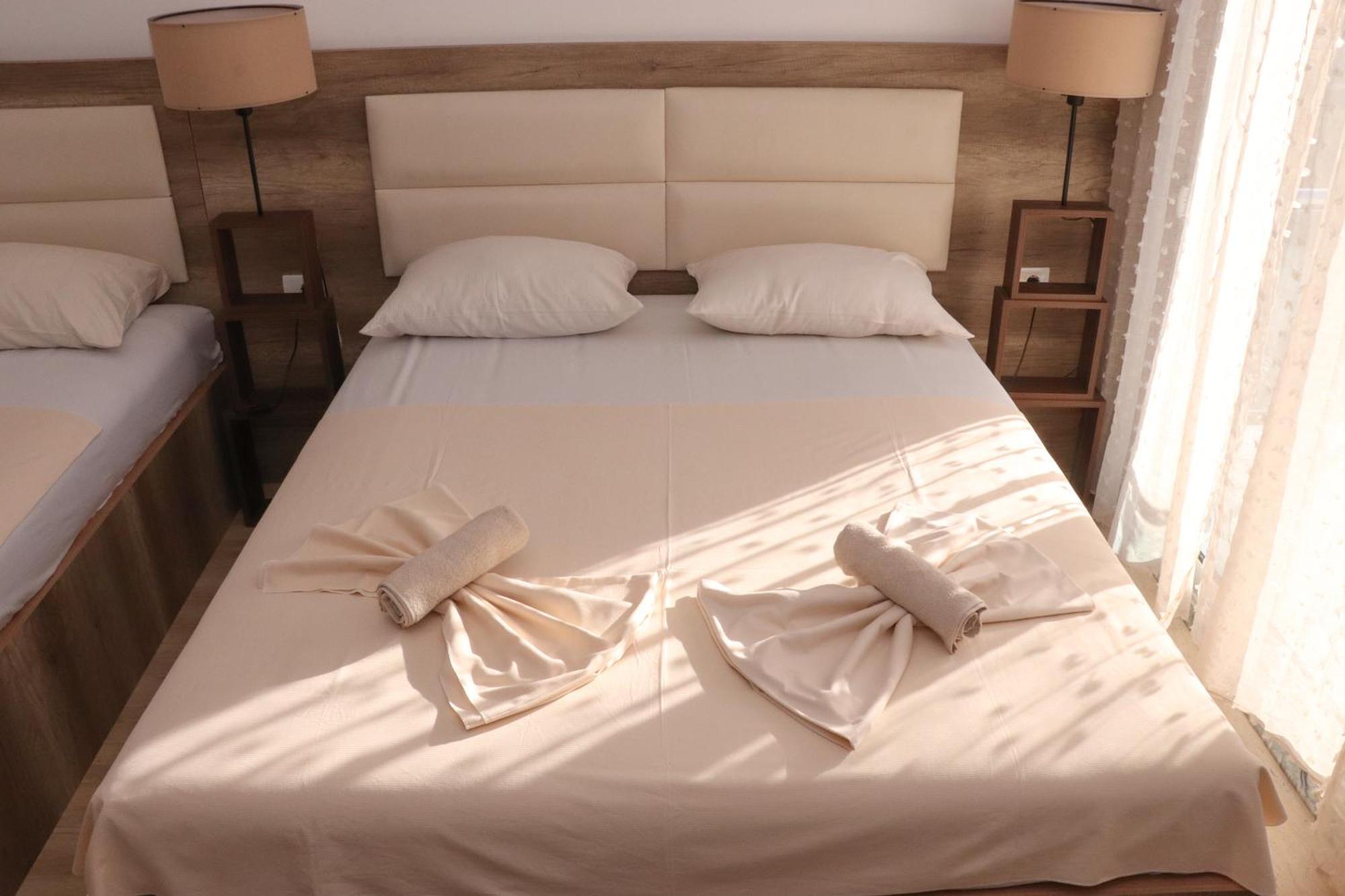 Gjinaj Apartments Ulcinj Ngoại thất bức ảnh