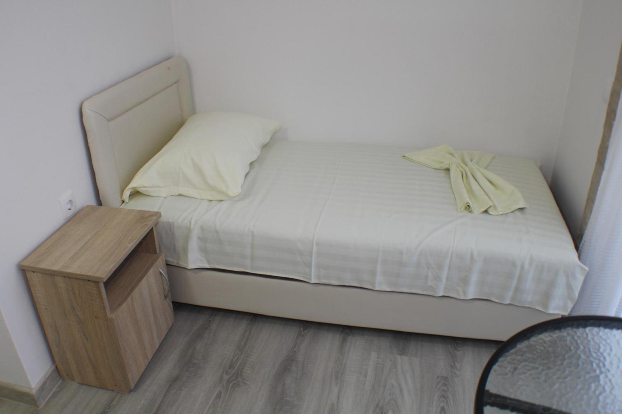 Gjinaj Apartments Ulcinj Phòng bức ảnh