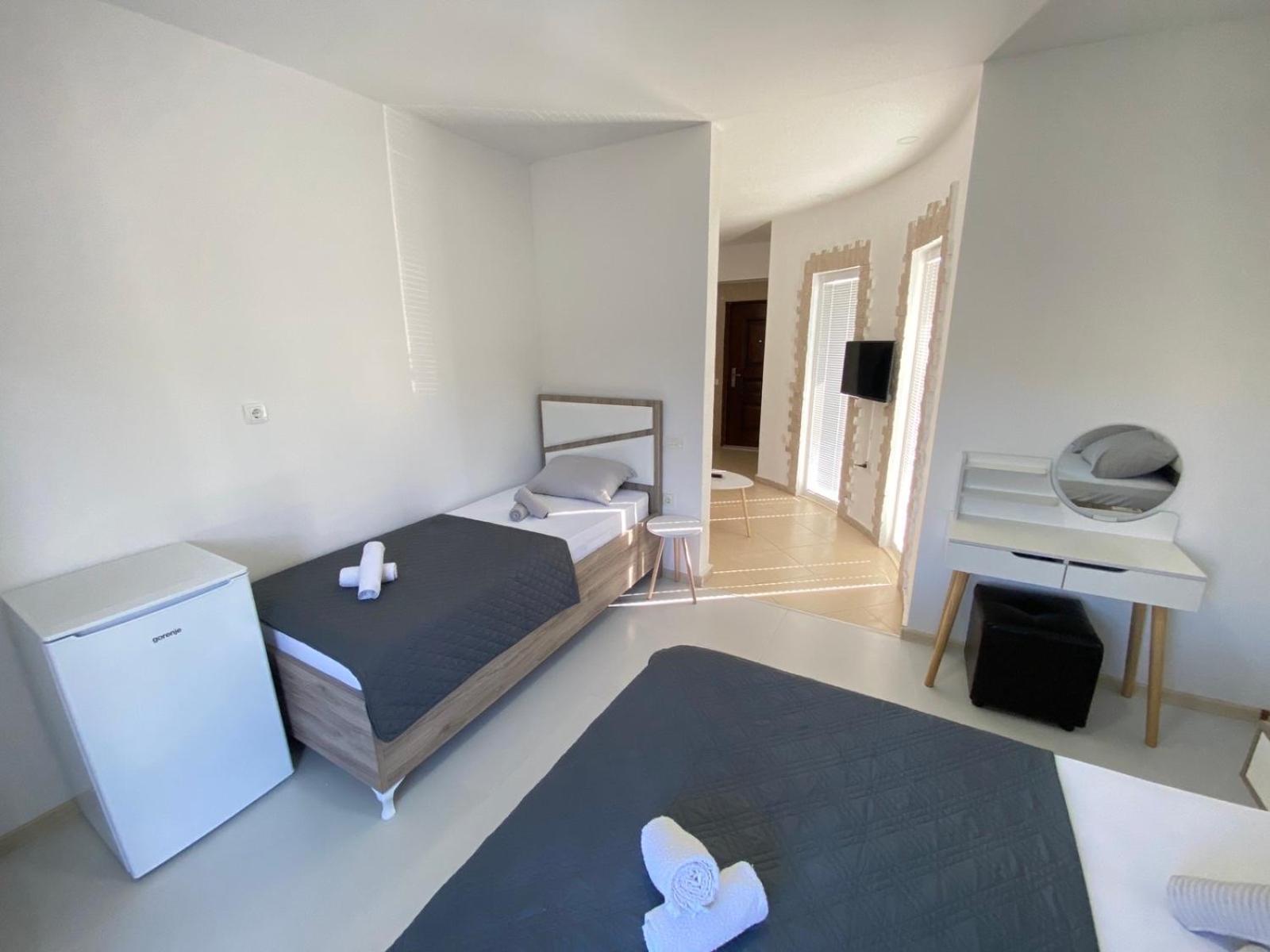 Gjinaj Apartments Ulcinj Ngoại thất bức ảnh