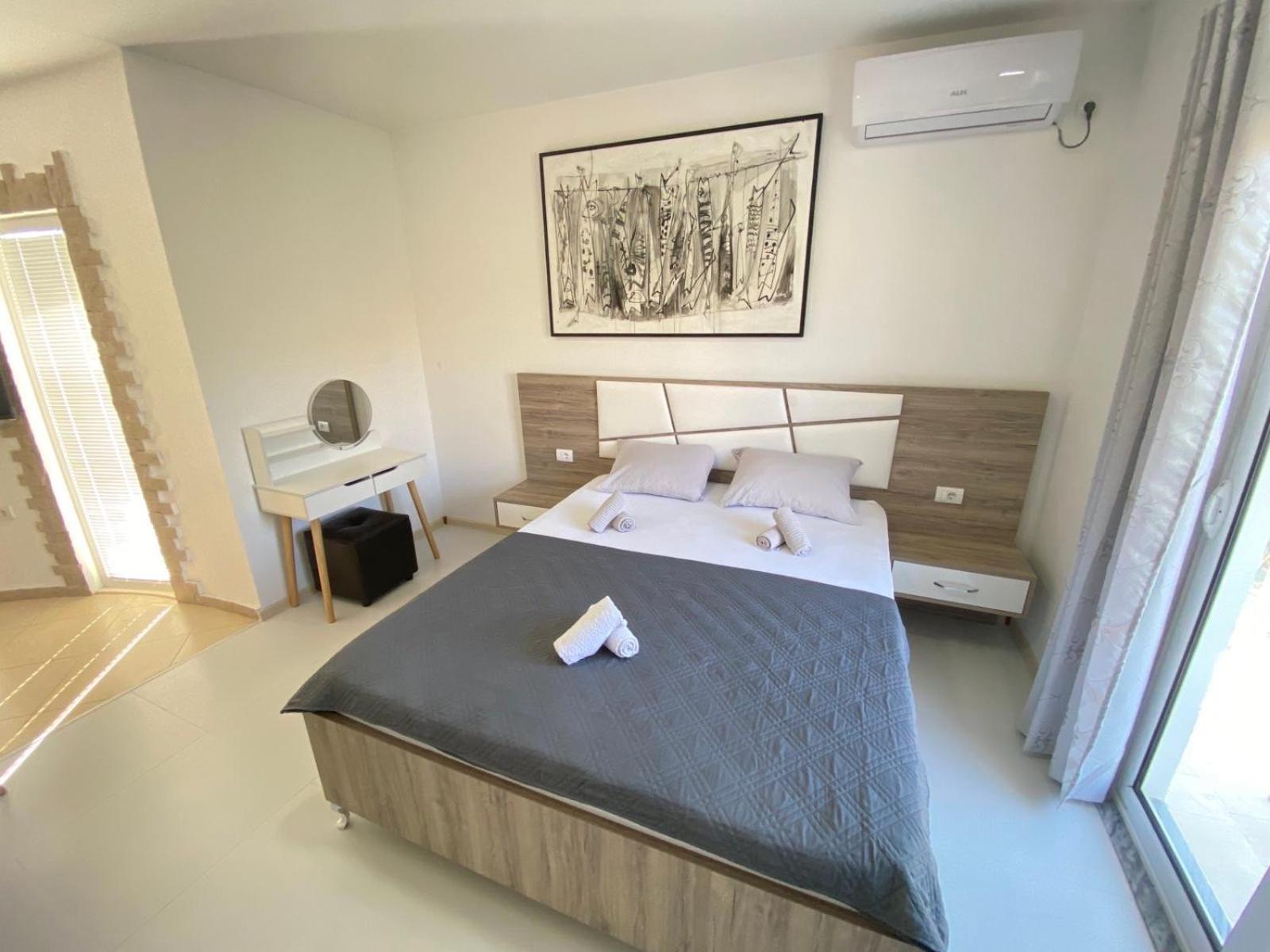 Gjinaj Apartments Ulcinj Ngoại thất bức ảnh